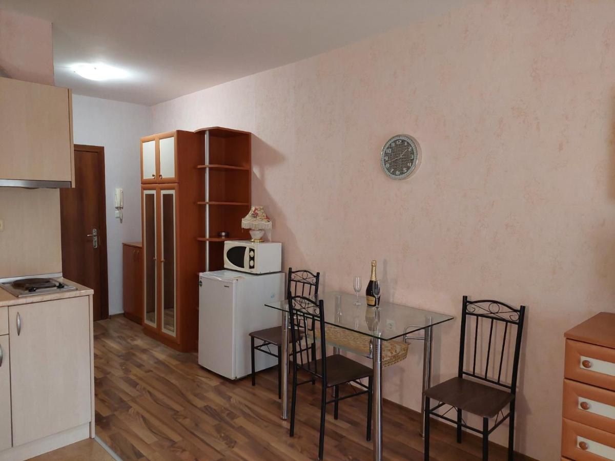 Святой Влас, Комплекс Sea Breeze Sveti Vlas Buitenkant foto